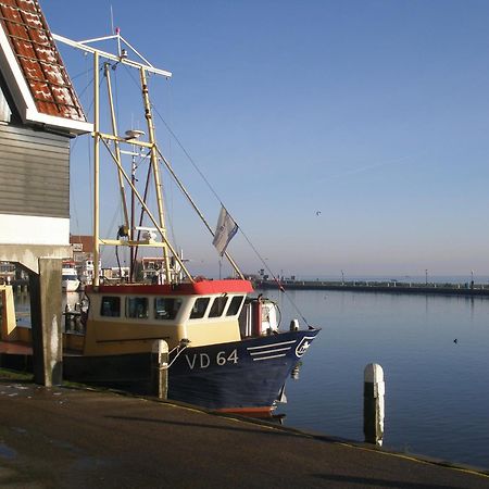 Hotel Cafe Restaurant Van Den Hogen Volendam Exterior photo